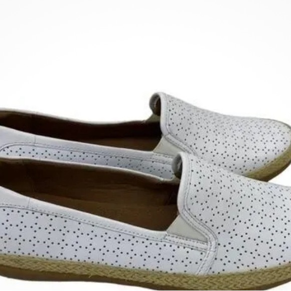 Clarks Danelly Molly Women's Size 7 Shoes 
White Leather Slip On Loafers - Picture 3 of 6